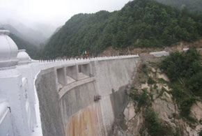 庆阳水库大坝堵漏